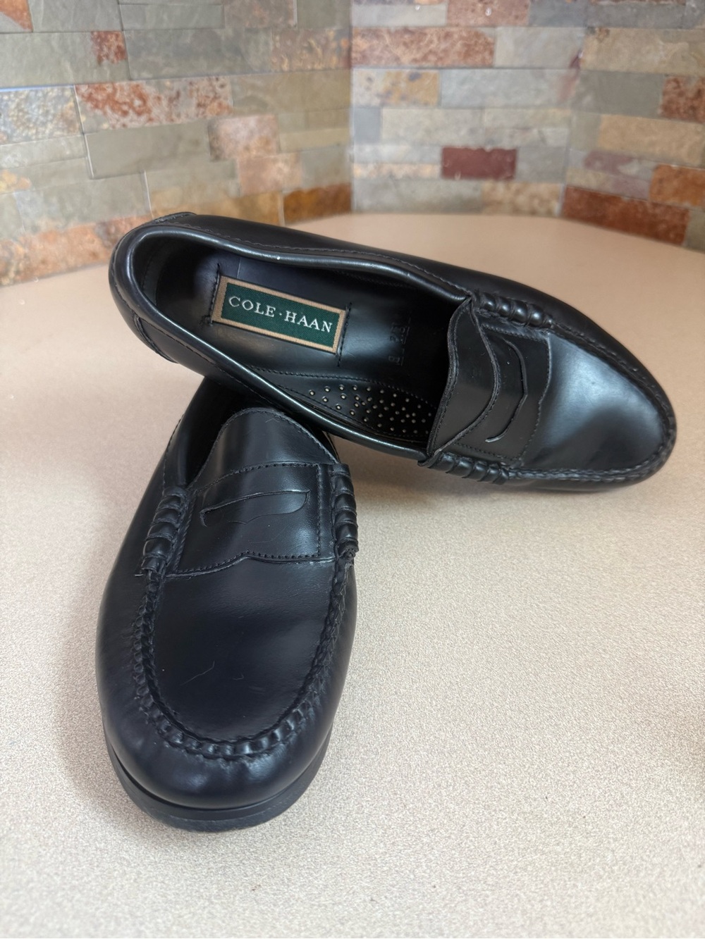 Ladies Vintage 90s Cole Haan Black Leather Penny Loafers Green Label 9.5B